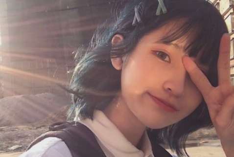 抖音里會動的貼紙怎么弄