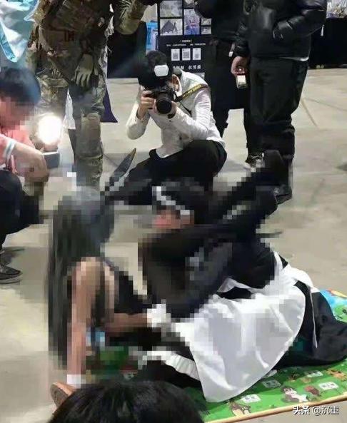 哈爾濱漫展出現(xiàn)不雅拍照事件