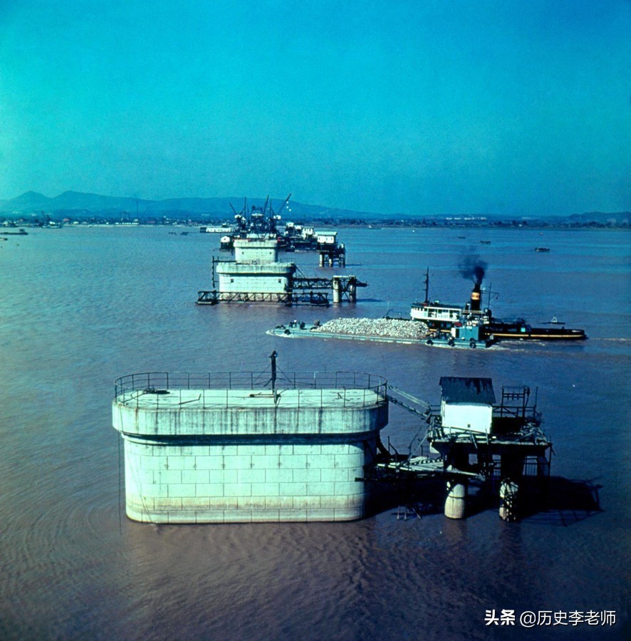 南京長江大橋建成時間