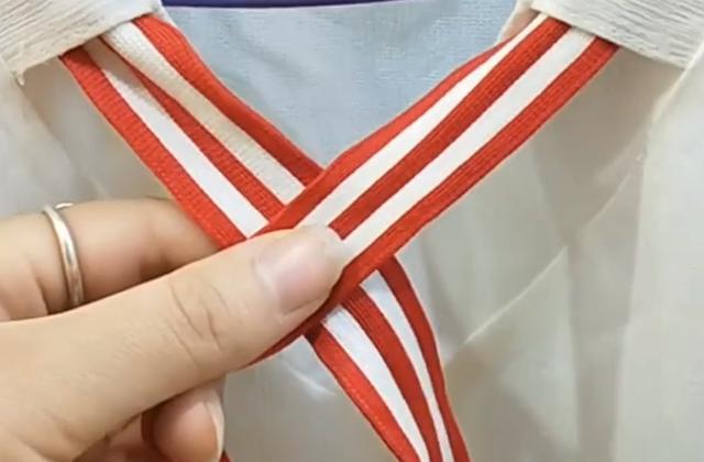 蝴蝶結鞋帶的系法圖解