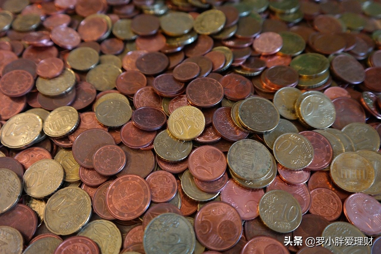 10萬買基金一年賺多少