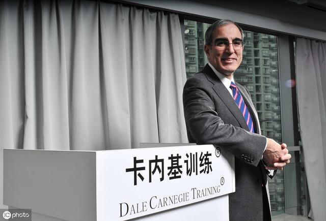 金牌銷售溝通有技巧