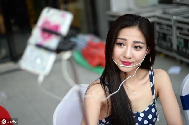 在線直播軟件產(chǎn)品詳情頁(yè)設(shè)計(jì)