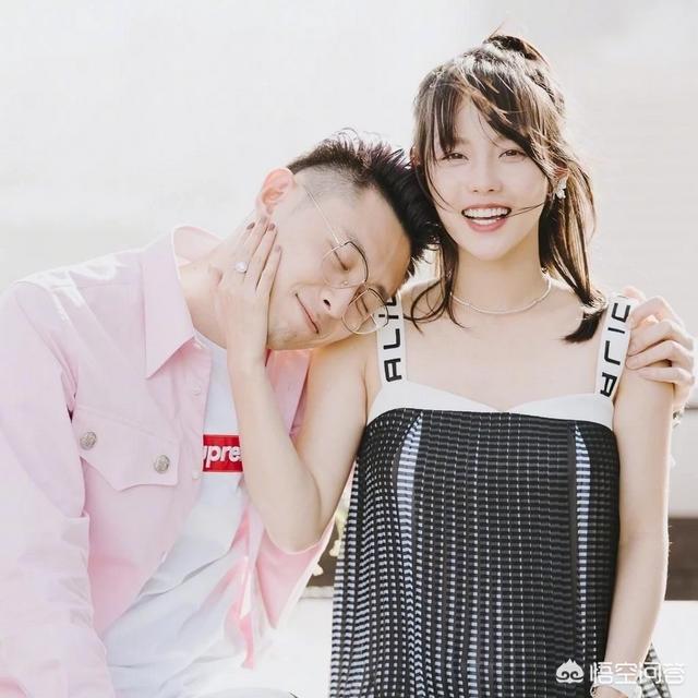 男生對你有好感的征兆