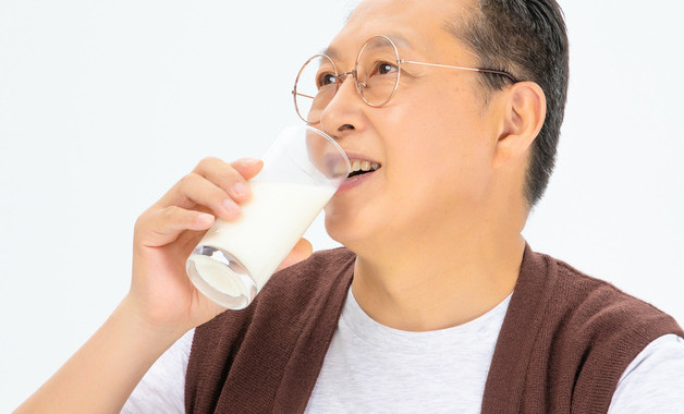 哪些食物不能與牛奶一起吃