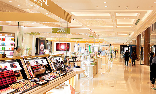為什么實體店越來越難