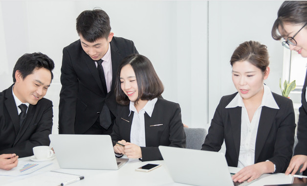 深入手游（英雄聯盟手游是哪個工作室做的）