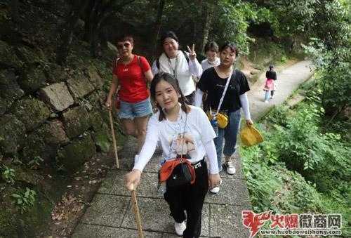 吳夢萱創業故事|3個月完美蛻變，97年寶媽的創富史
